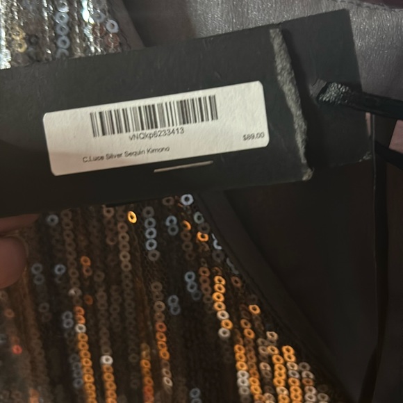 NWT C. Lucy Silver Sequin Kimono - Picture 4 of 7